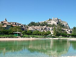 Vista panorámica y fortificaciones históricas de Sisteron