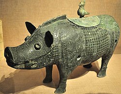 Escultura en bronce de un cerdo de la dinastía Zhou