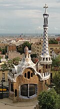 Pabellón izquierdo de la entrada del Parque Güell