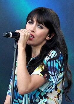 Nolwenn Leroy actuando en directo