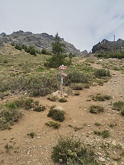 Carteles en el ascenso al Cerro Piltriquitrón