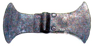 Doble hacha de bronce minoica