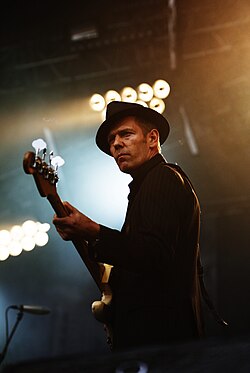 Paul Simonon en The Good, the Bad & the Queen