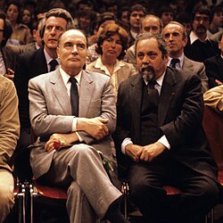 Mitterrand junto a Alain Bombard