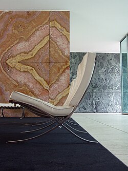 Silla Barcelona diseñada por Mies van der Rohe y Lilly Reich