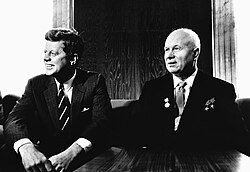 John F. Kennedy y Nikita Jrushchov en Viena en 1961