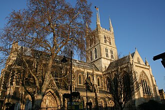 Vista general exterior de la Catedral de Southwark en Londres