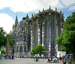 Exterior de la catedral de Aquisgrán