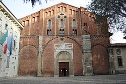 Exterior de la Basílica de San Pietro in Ciel d'Oro