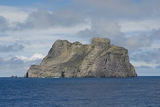 Vista general de la Isla de Malpelo y su entorno marino