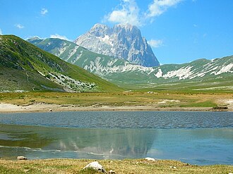 Vista panorámica general del macizo del Gran Sasso d'Italia