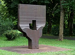 Esculturas al aire libre en el Museo Chillida-Leku