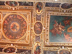 Techo de la capilla de la Trinidad del palacio de Fontainebleau.