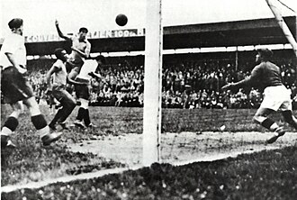 Lance del partido entre Brasil y Polonia