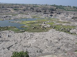 Río Godavari seco en Puntamba