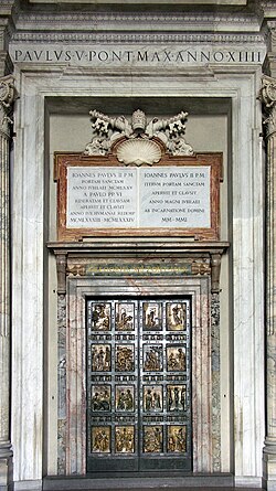 Puerta Santa de la Basílica de San Pedro en la Ciudad del Vaticano