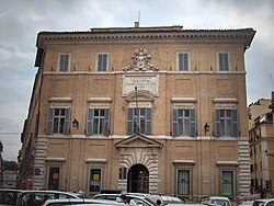 Fachada principal del Palazzo di Propaganda Fide en Roma