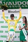 Michael Rogers con el maillot de líder