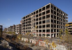 Edificios industriales abandonados en Detroit
