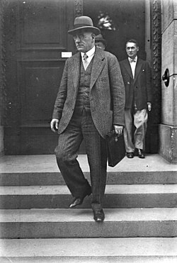 Fotografía histórica relacionada con el periodo de gobierno de Otto Braun