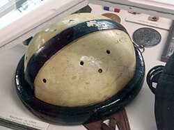 Casco de ciclismo de estilo antiguo de los años 40
