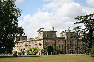 Fachada y detalles arquitectónicos de Wilton House en Wiltshire