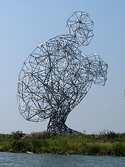 Escultura Exposure de Antony Gormley