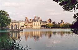 Lago y cenador del palacio