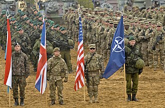 Ceremonia militar de la OTAN en Lituania