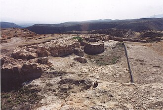 Lienzo de una de las murallas del poblado Los Millares con bastiones adosados.
