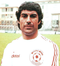 Ilustración estadística de Delio Onnis, máximo goleador histórico de la Ligue 1.
