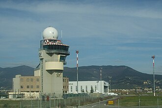 Vista general de la infraestructura del Aeropuerto de Florencia