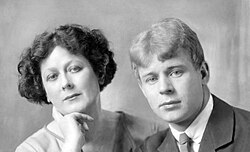 Isadora Duncan junto a Serguéi Esenin en 1923