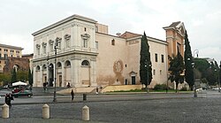 Fachada del Santuario Pontificio de la Escalera Santa en Roma