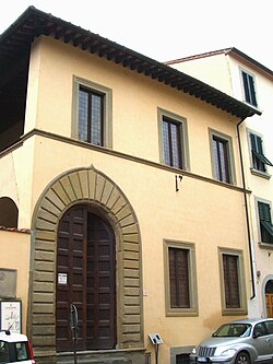 Fachada de la casa natal de Petrarca