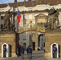 Ceremonia del cambio de guardia en el Castillo de Praga