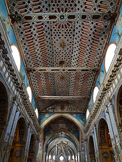 Artesonado mudéjar del siglo XVII en la iglesia de Santo Domingo de Quito