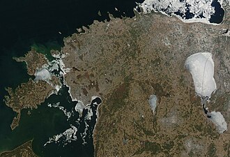 Imagen de satélite de Estonia obtenida en abril de 2004