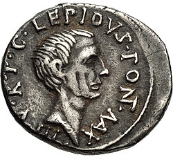 Denario romano de Lépido con su retrato oficial y acuñación antigua.
