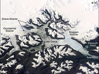 Vista panorámica del Lago Greve y los glaciares circundantes