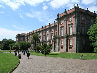 Vista exterior del Palacio Real de Capodimonte en Nápoles