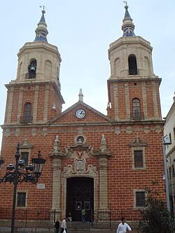 Fachada exterior de la Iglesia Mayor Parroquial de San Fernando, lugar donde se inauguraron las sesiones históricas de las Cortes.