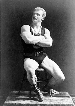 Eugen Sandow considerado el padre del fisicoculturismo moderno
