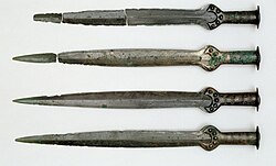 Espadas de bronce
