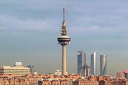 El Pirulí en el skyline de Madrid