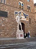 Fotografía de la réplica exacta situada en la Piazza della Signoria en Florencia.