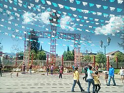 Castillo pirotécnico de estructura creativa