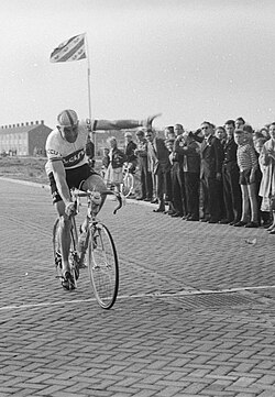 Fotografía de archivo y datos personales de Roger Baens