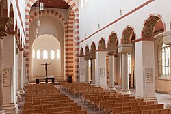Interior de la iglesia