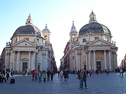 Vista desde la Piazza del Popolo mostrando las tres calles del Tridente.